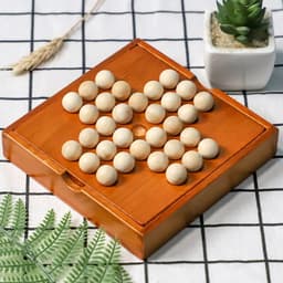 孔明棋放在枱面